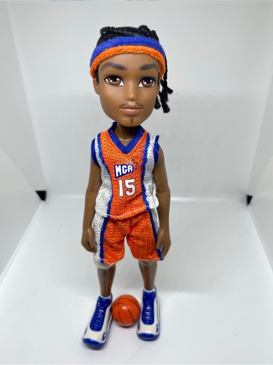 Bratz Other - Bratz Basketball Dylan with Orange & Blue Uniform - MGA